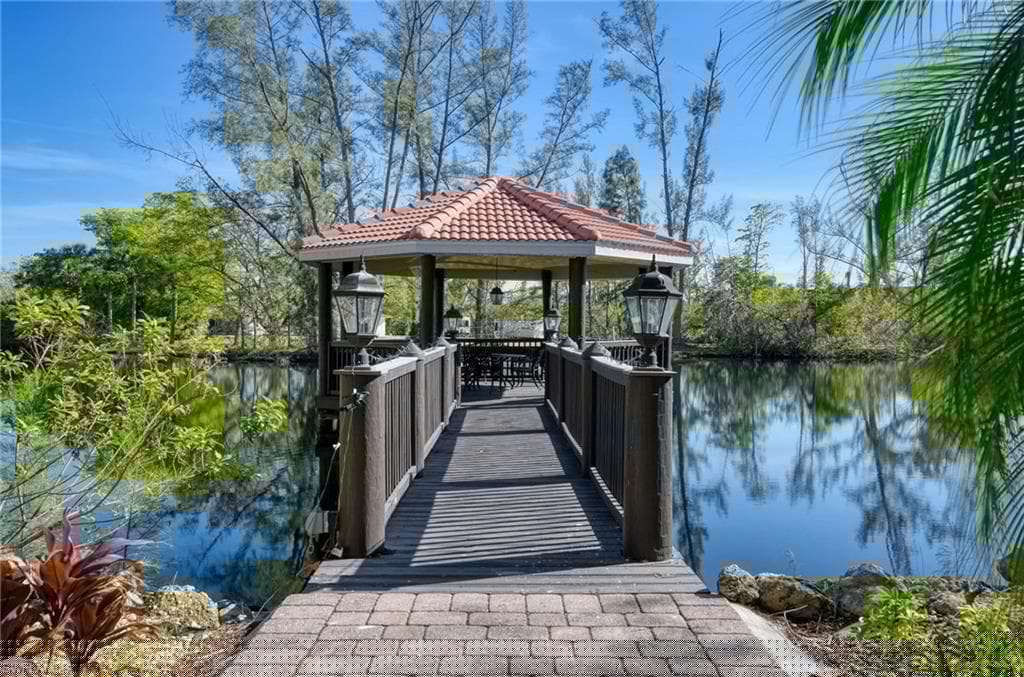 10041 Lake Cove Dr 202, Fort Myers, FL 33908-22