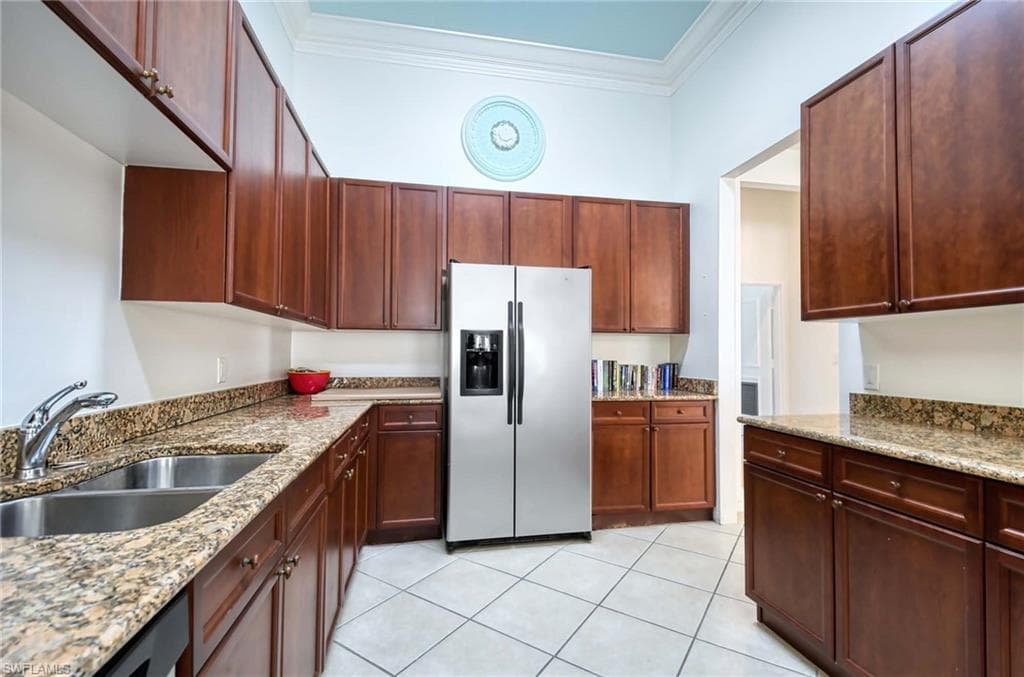 10041 Lake Cove Dr 202, Fort Myers, FL 33908-38