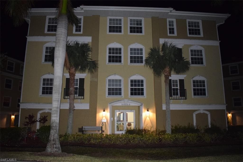 10041 Lake Cove Dr 202, Fort Myers, FL 33908-40