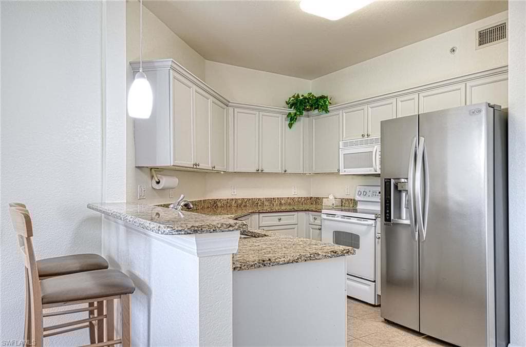 10041 Lake Cove Dr 202, Fort Myers, FL 33908-6
