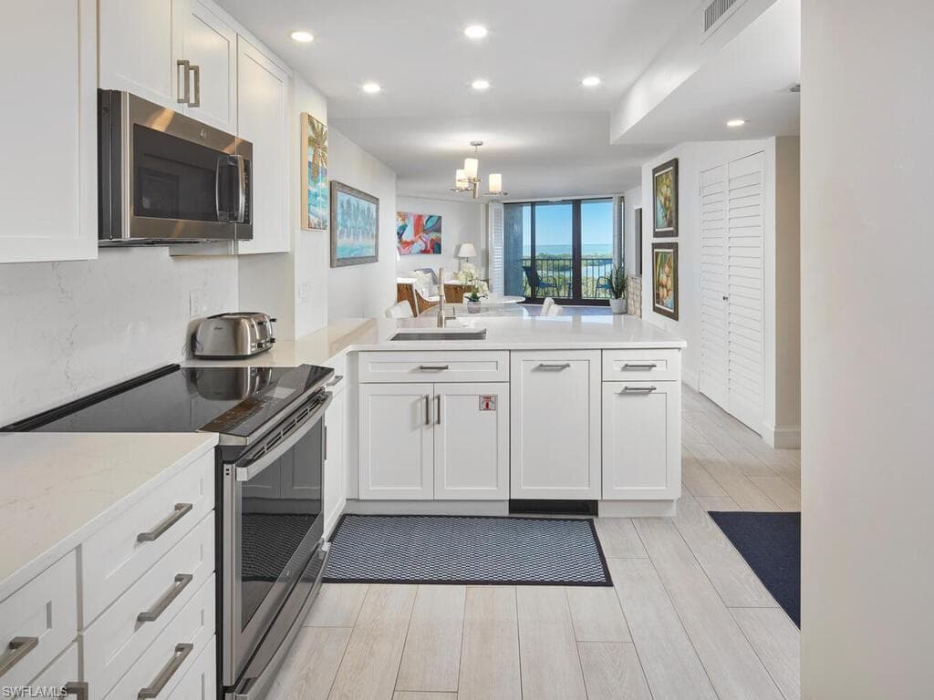 440 Seaview Ct 601, Marco Island, FL 34145-11