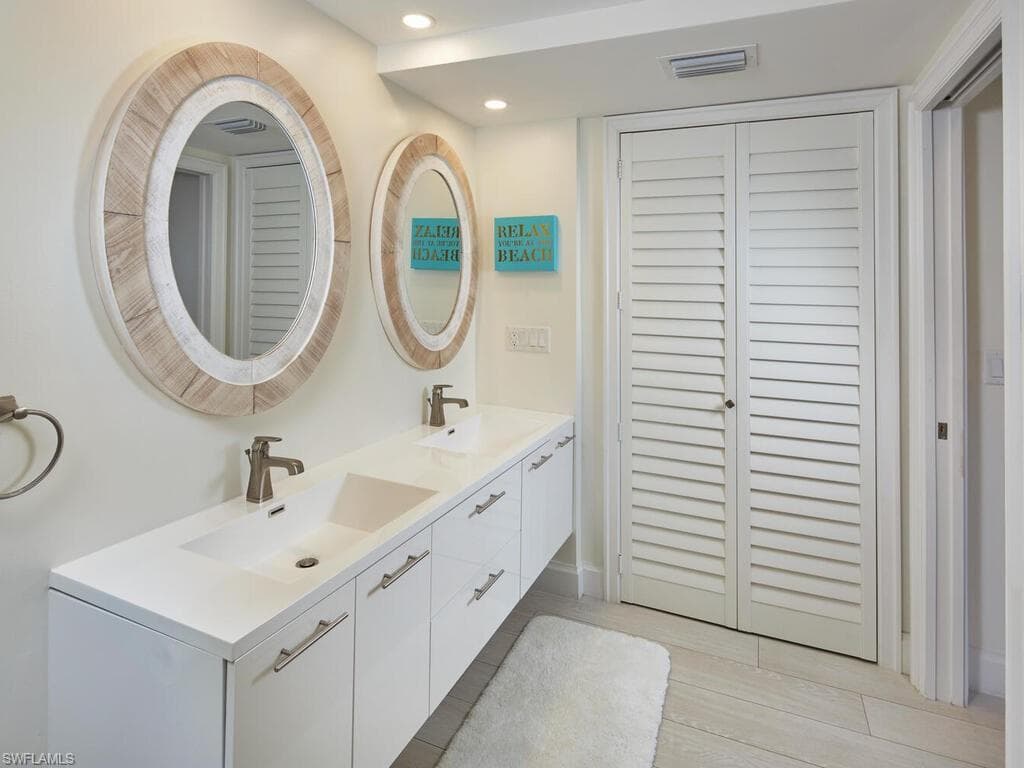 440 Seaview Ct 601, Marco Island, FL 34145-17
