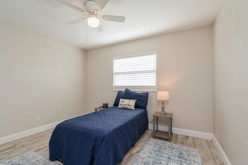3612 6th Pl, Cape Coral, FL 33914-28