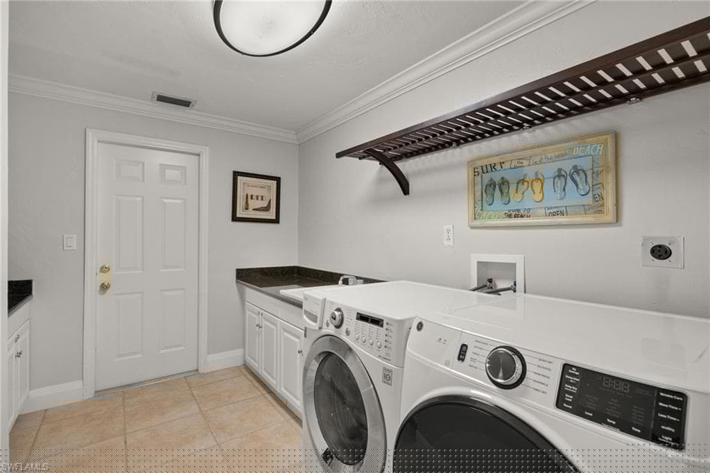 503 Neapolitan Way, Naples, FL 34103-33