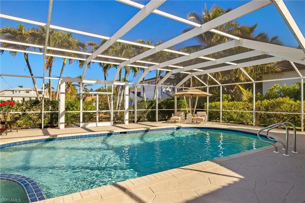503 Neapolitan Way, Naples, FL 34103-7