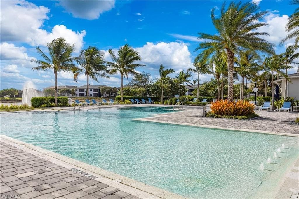 9088 Caicos Way, Naples, FL 34114-33