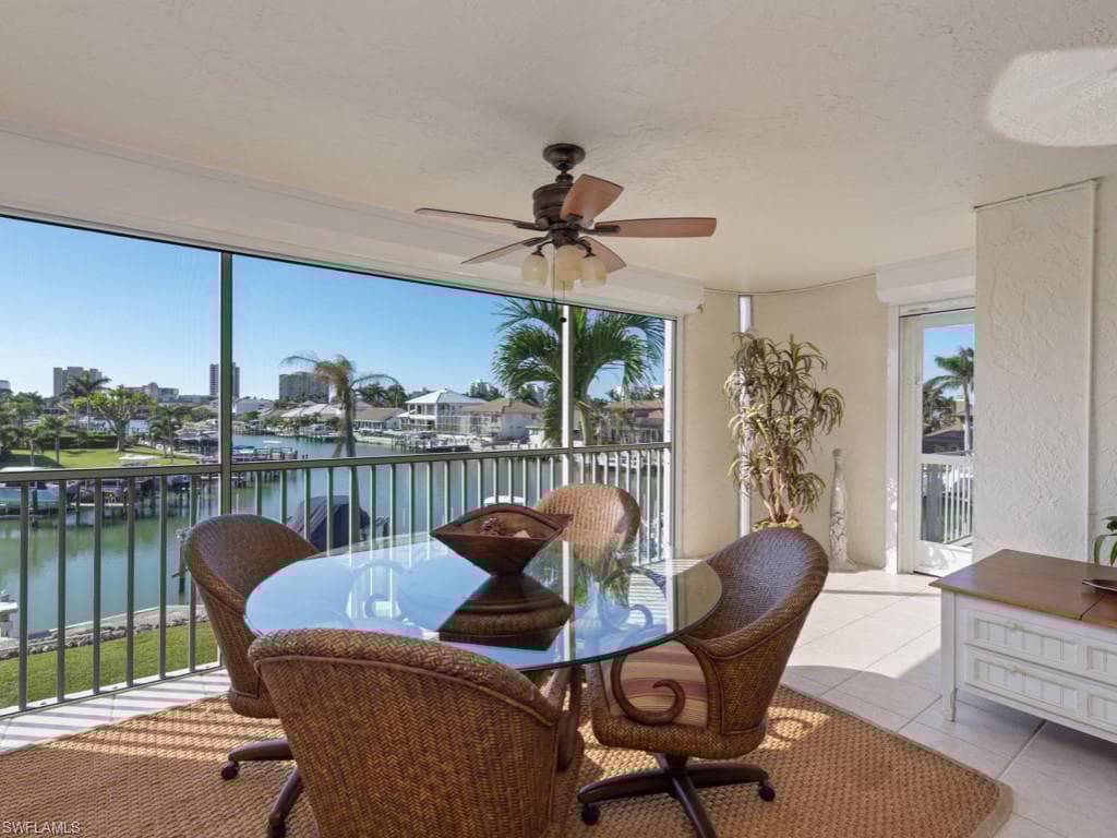 848 Collier Ct 305, Marco Island, FL 34145-25