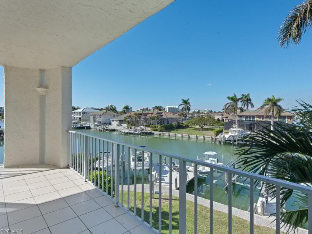 848 Collier Ct 305, Marco Island, FL 34145-27