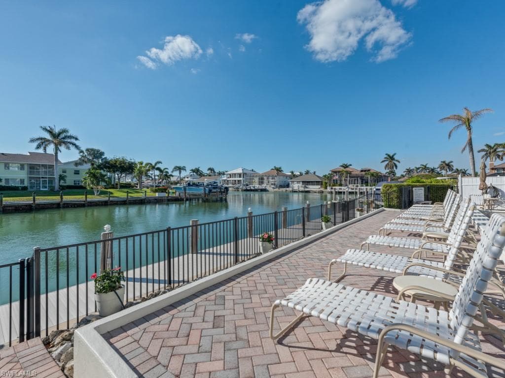 848 Collier Ct 305, Marco Island, FL 34145-37