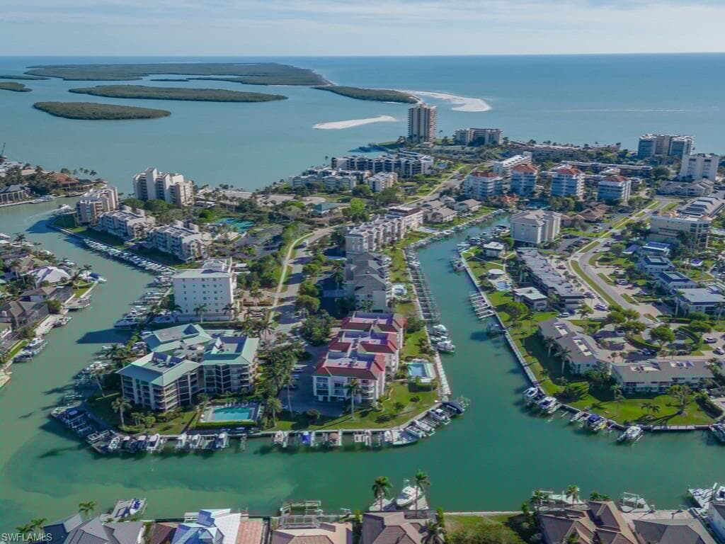 848 Collier Ct 305, Marco Island, FL 34145-46