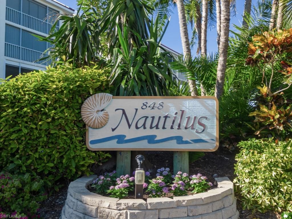848 Collier Ct 305, Marco Island, FL 34145-4
