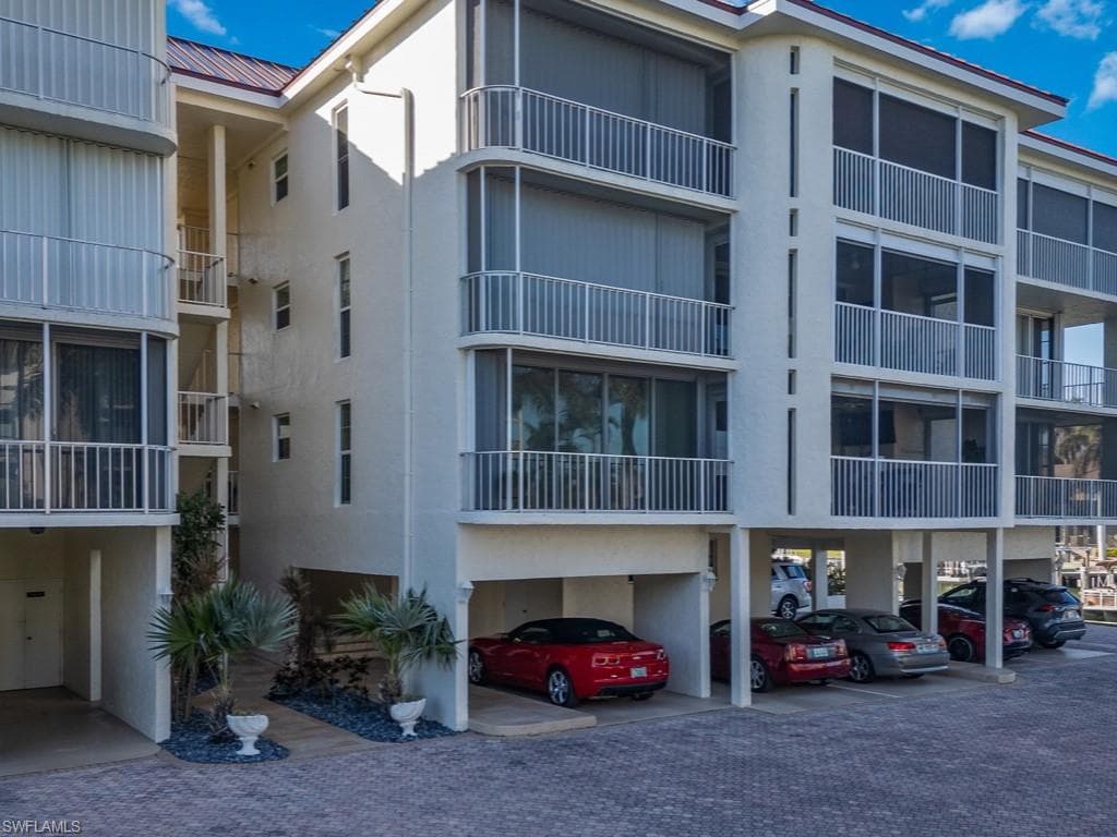 848 Collier Ct 305, Marco Island, FL 34145-50