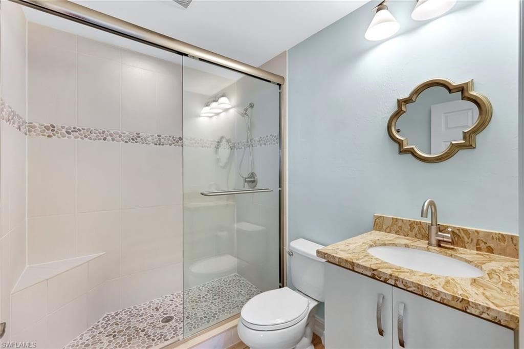 12261 Isabella Dr, Bonita Springs, FL 34135-19