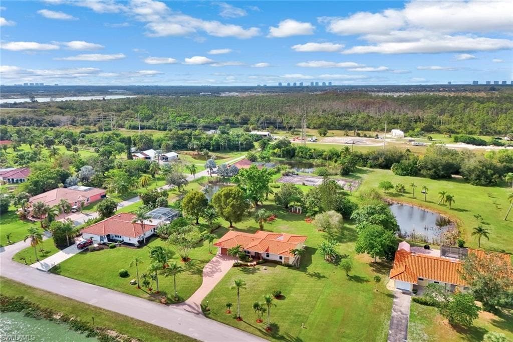 12261 Isabella Dr, Bonita Springs, FL 34135-21