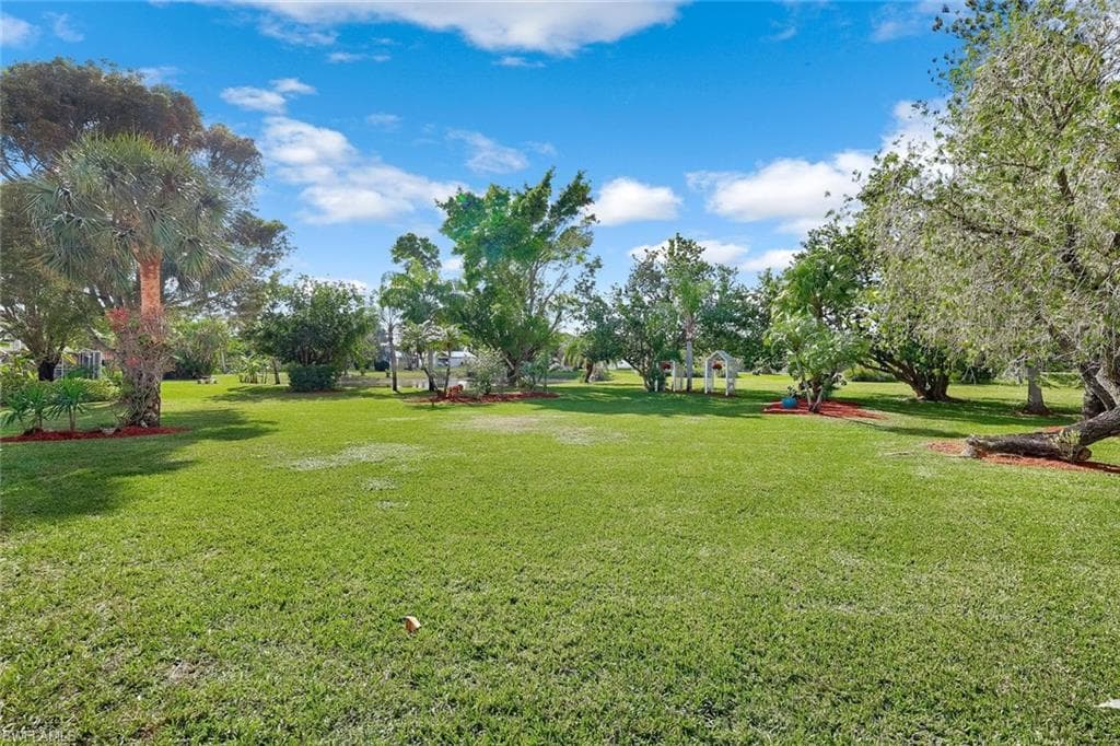 12261 Isabella Dr, Bonita Springs, FL 34135-25
