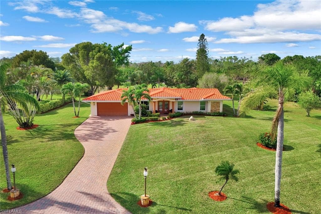 12261 Isabella Dr, Bonita Springs, FL 34135-28