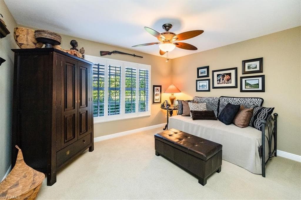 807 Turkey Oak Ln, Naples, FL 34108-15
