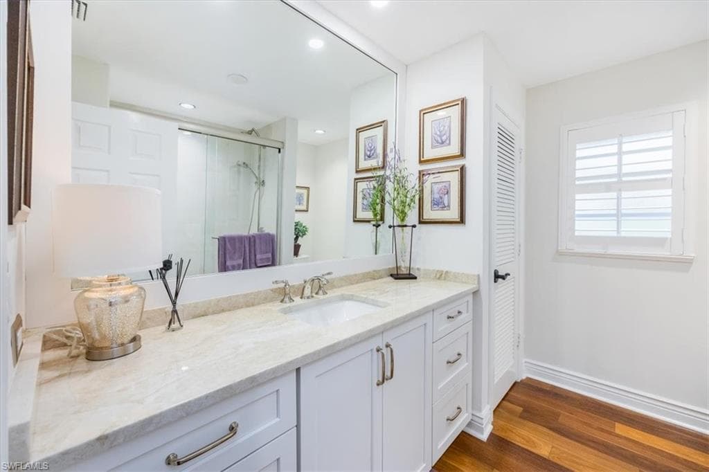807 Turkey Oak Ln, Naples, FL 34108-16