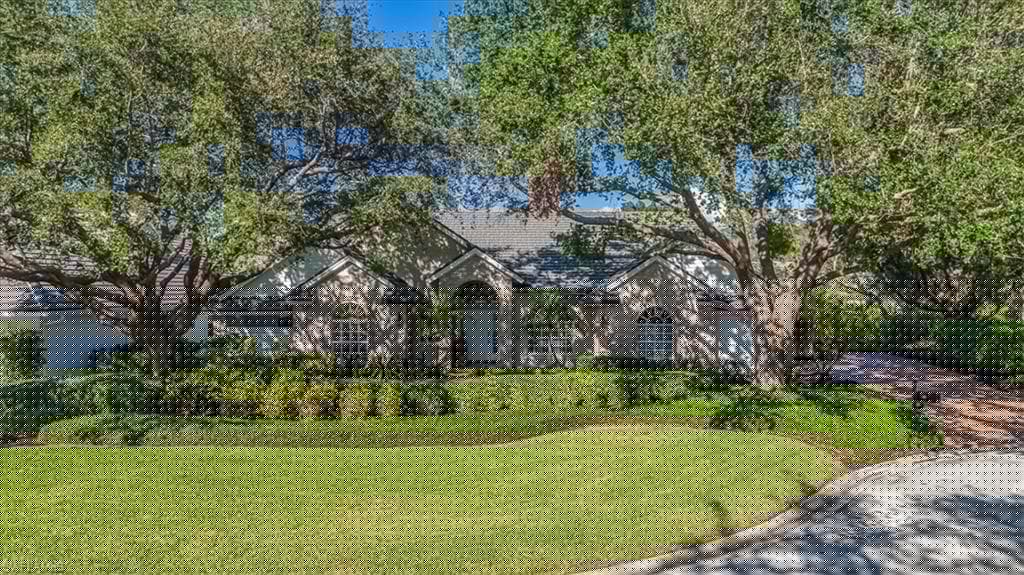 807 Turkey Oak Ln, Naples, FL 34108-24