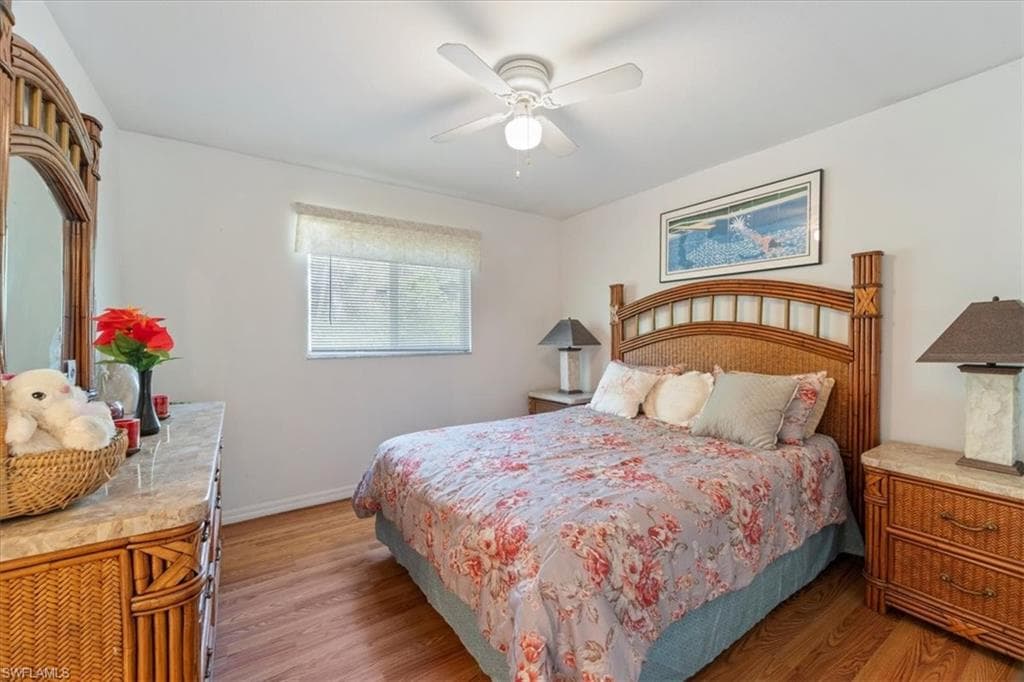 590 6th St NE, Naples, FL 34120-23