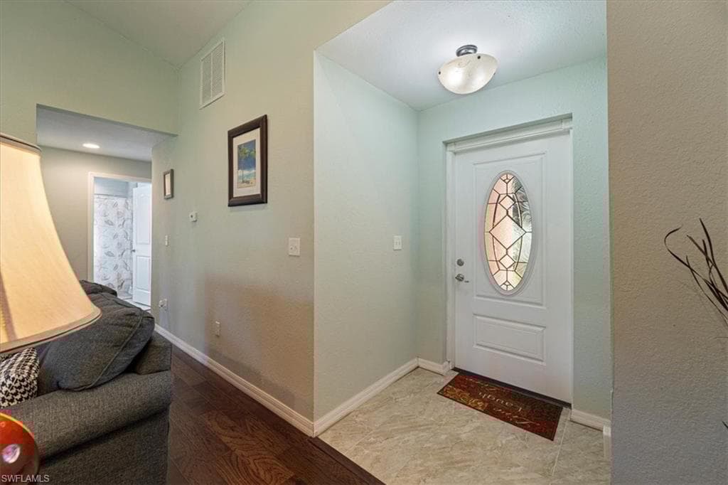 590 6th St NE, Naples, FL 34120-35