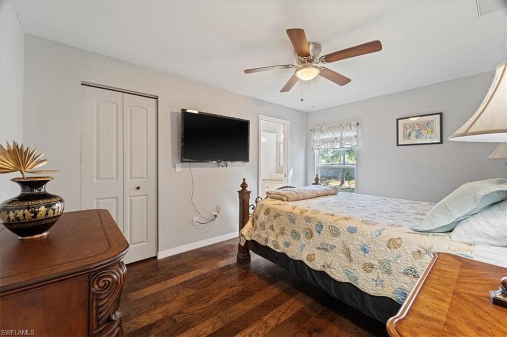 590 6th St NE, Naples, FL 34120-42