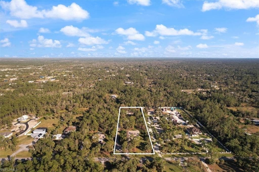 590 6th St NE, Naples, FL 34120-46