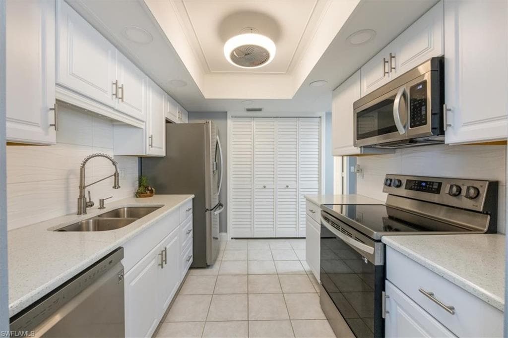 3036 Kings Lake Blvd 7564, Naples, FL 34112-9