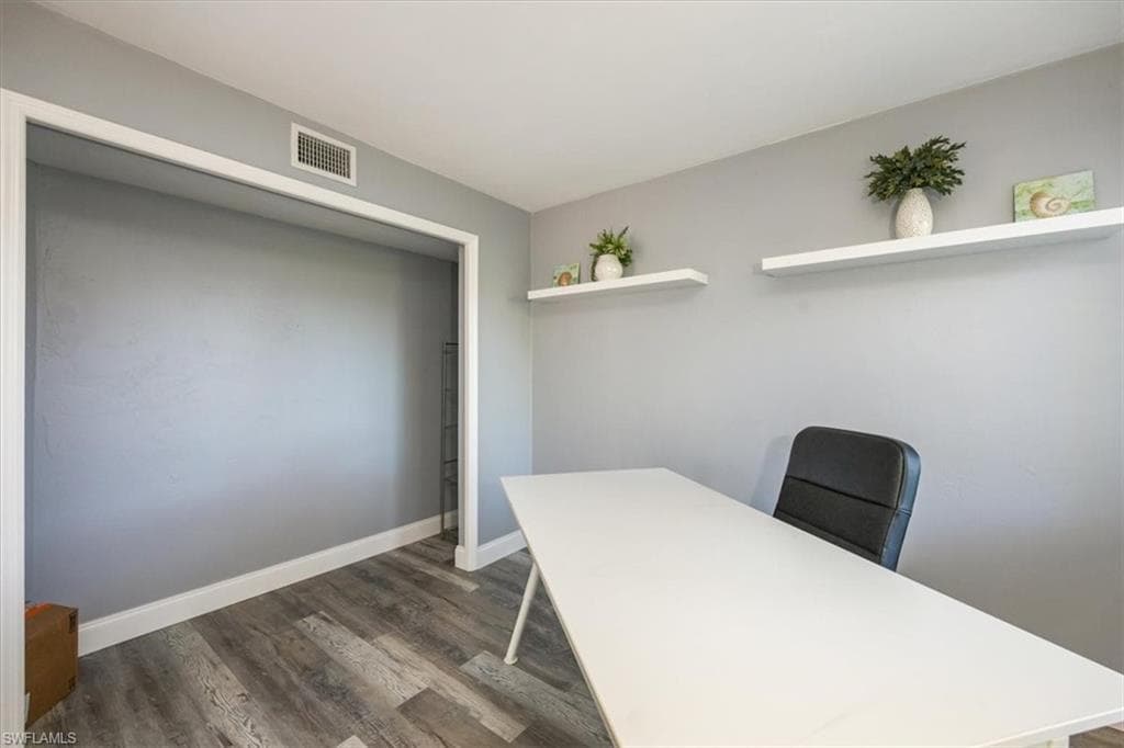 3036 Kings Lake Blvd 7564, Naples, FL 34112-19