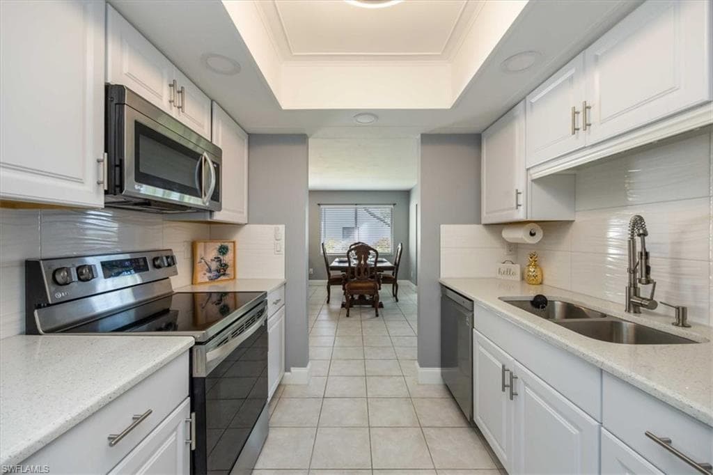 3036 Kings Lake Blvd 7564, Naples, FL 34112-3