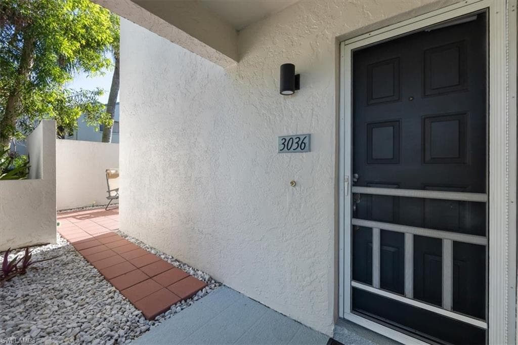 3036 Kings Lake Blvd 7564, Naples, FL 34112-5