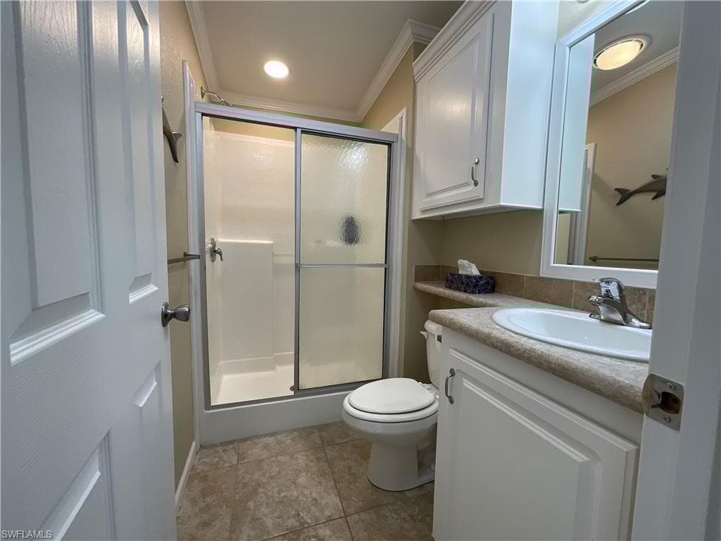 423 Palm Dr 313, Naples, FL 34114-12