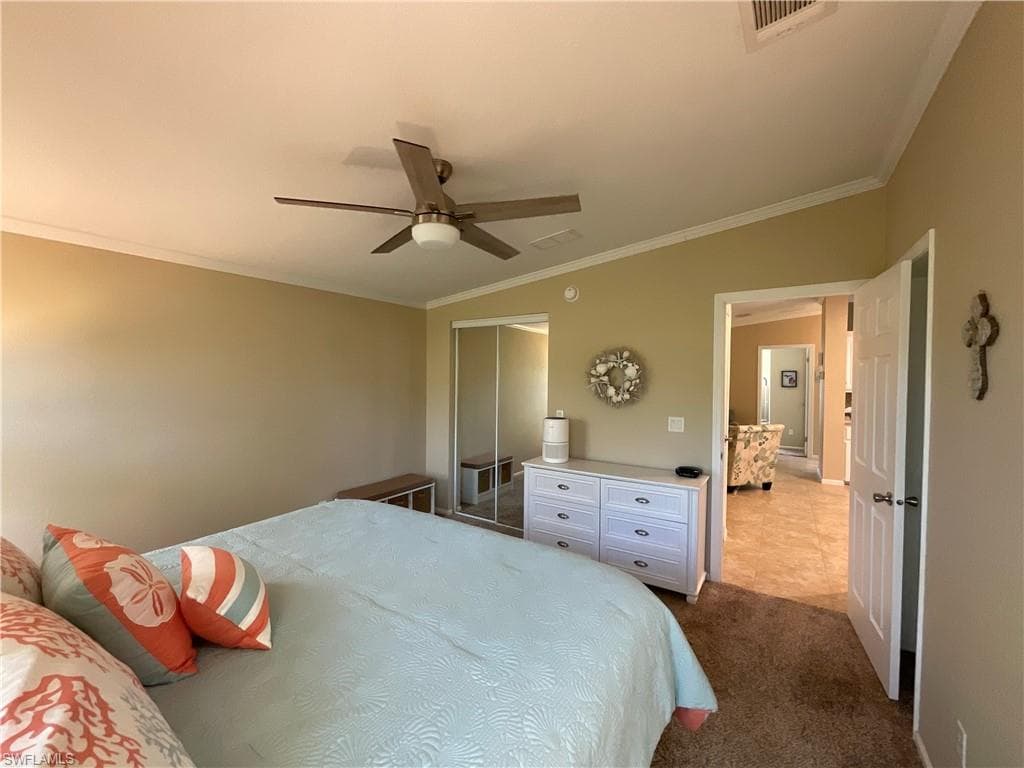 423 Palm Dr 313, Naples, FL 34114-17