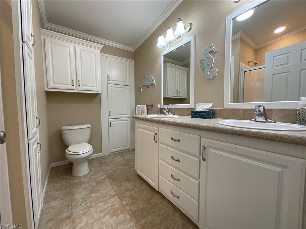423 Palm Dr 313, Naples, FL 34114-20