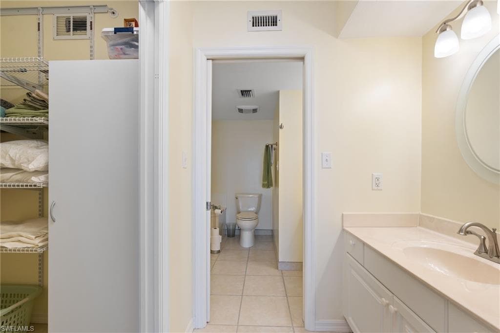 1020 Collier Blvd 101, Marco Island, FL 34145-18
