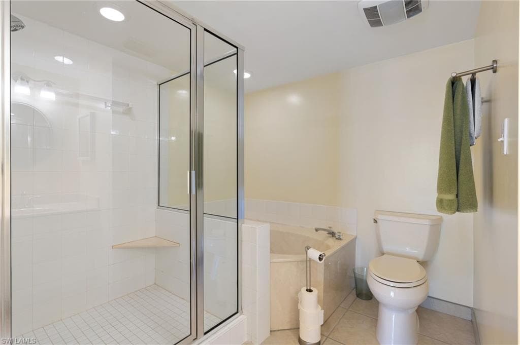 1020 Collier Blvd 101, Marco Island, FL 34145-19