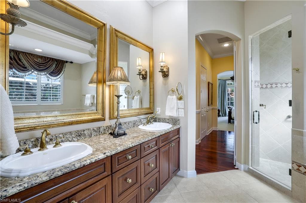 940 Sea Oats Ct, Marco Island, FL 34145-16