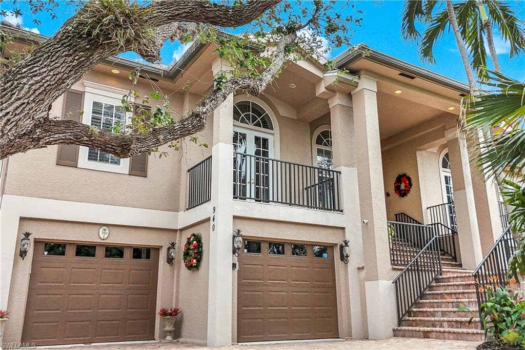 940 Sea Oats Ct, Marco Island, FL 34145-1