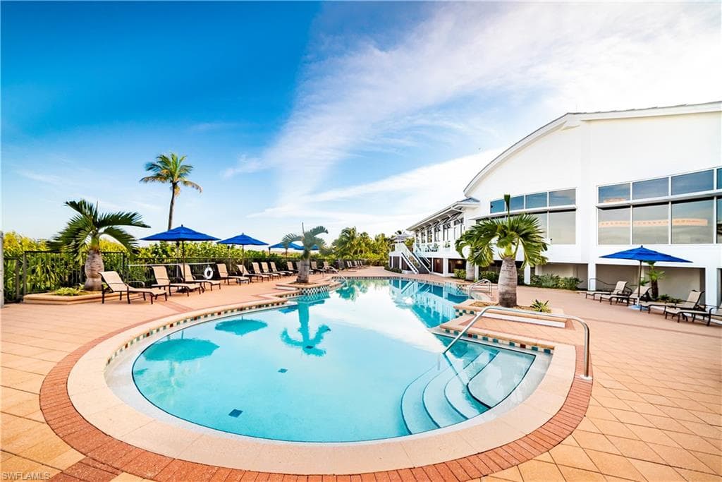 940 Sea Oats Ct, Marco Island, FL 34145-34