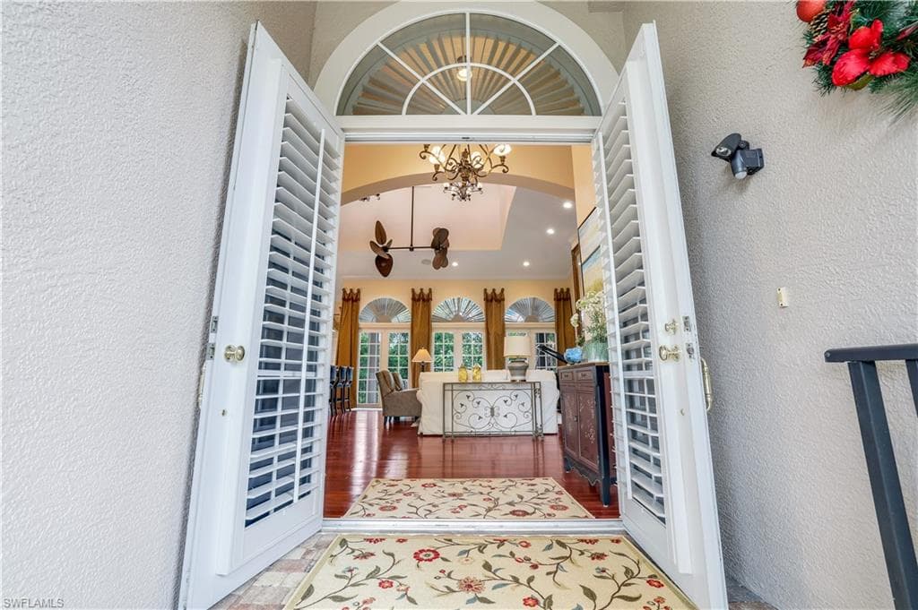 940 Sea Oats Ct, Marco Island, FL 34145-2