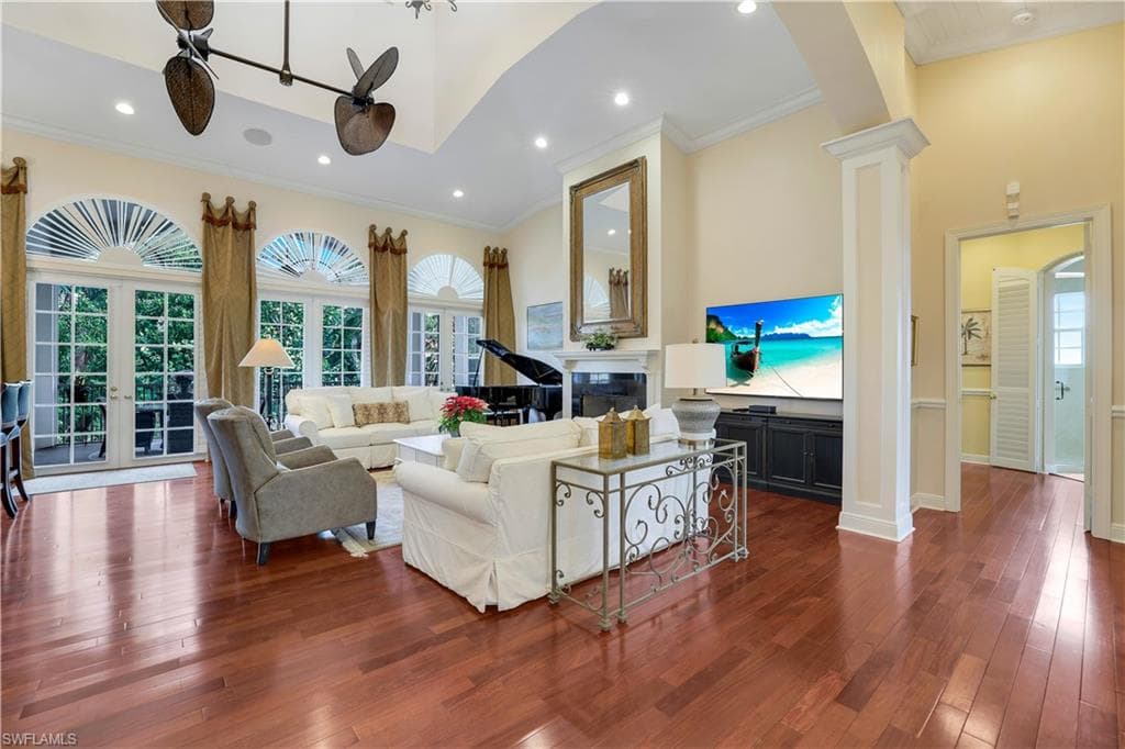 940 Sea Oats Ct, Marco Island, FL 34145-4
