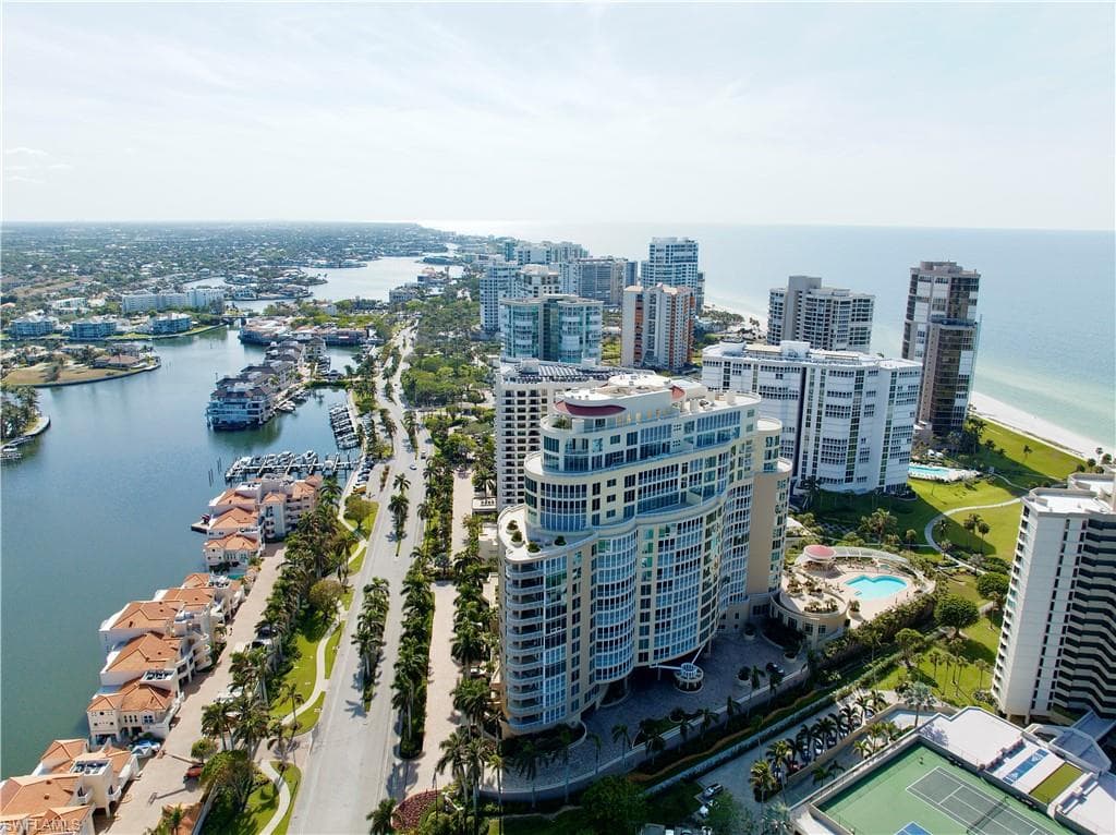 4501 Gulf Shore Blvd N 404, Naples, FL 34103-20