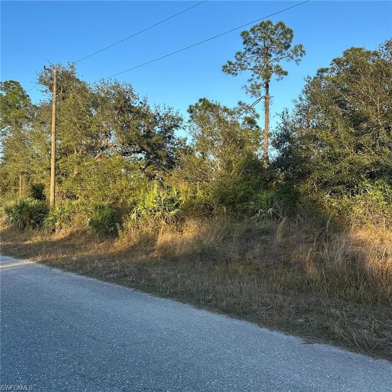 902 Johns Ave, Lehigh Acres, FL 33972-1