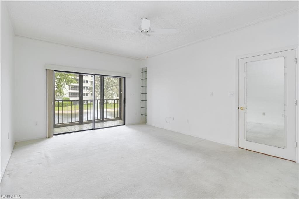 201 Arbor Lake Dr 204, Naples, FL 34110-13