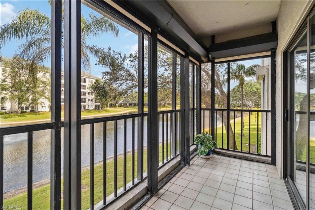 201 Arbor Lake Dr 204, Naples, FL 34110-23