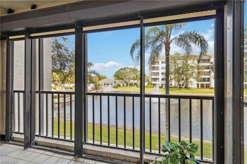 201 Arbor Lake Dr 204, Naples, FL 34110-24