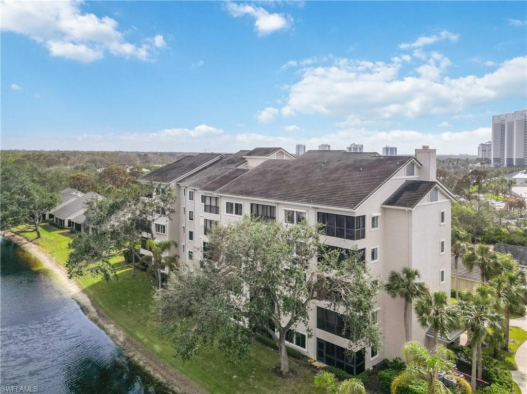 201 Arbor Lake Dr 204, Naples, FL 34110-26
