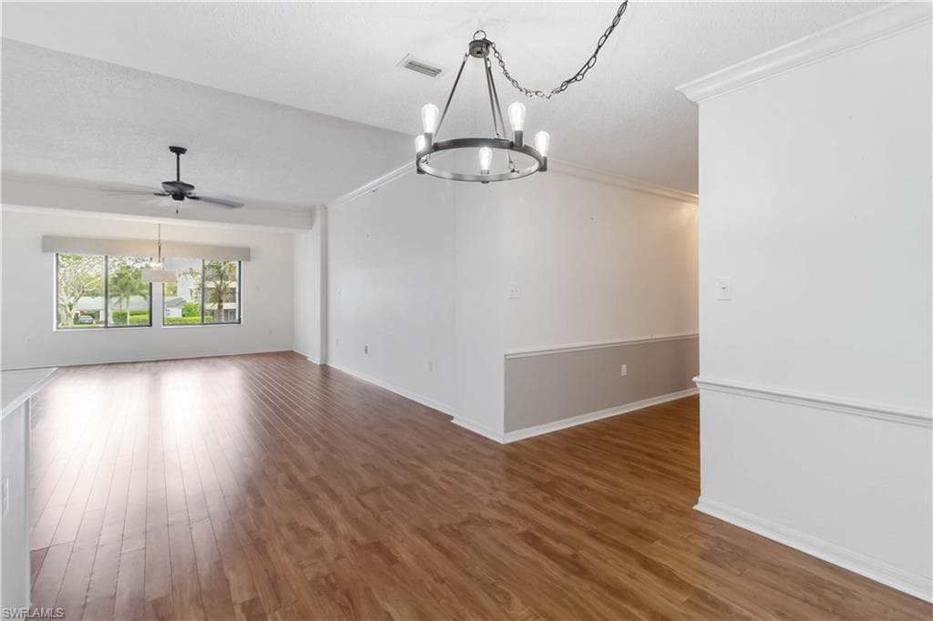 201 Arbor Lake Dr 204, Naples, FL 34110-4