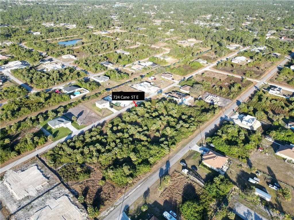 724 Cane St E, Lehigh Acres, FL 33974-7
