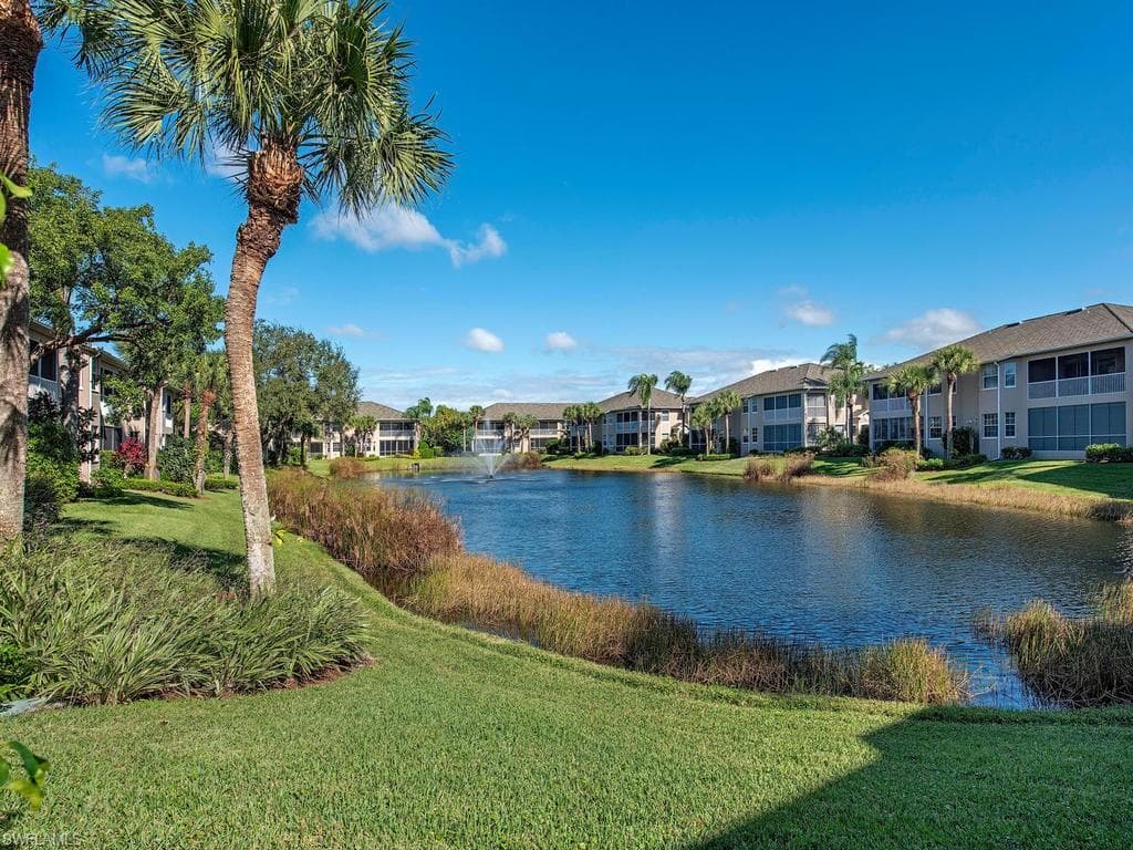 5080 Yacht Harbor Cir 103, Naples, FL 34112-22